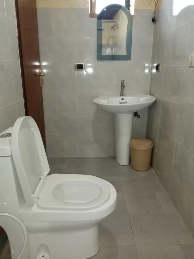 Lucy Guest House Addis Abeba Buitenkant foto