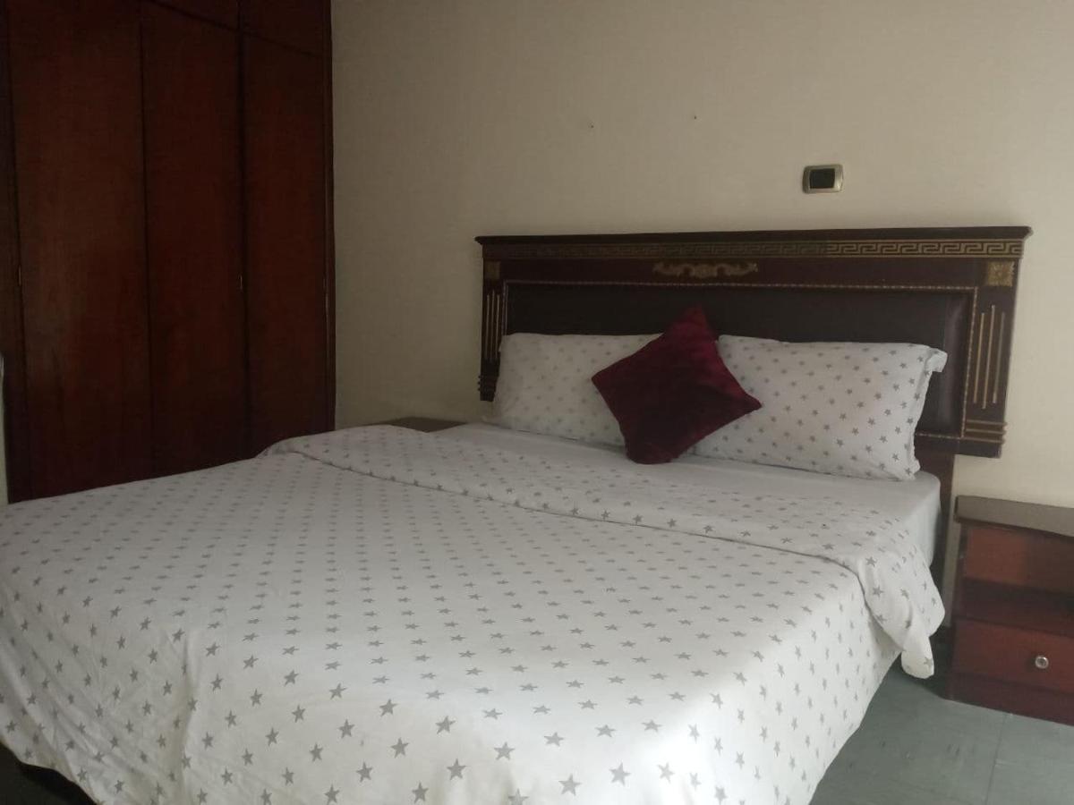 Lucy Guest House Addis Abeba Buitenkant foto