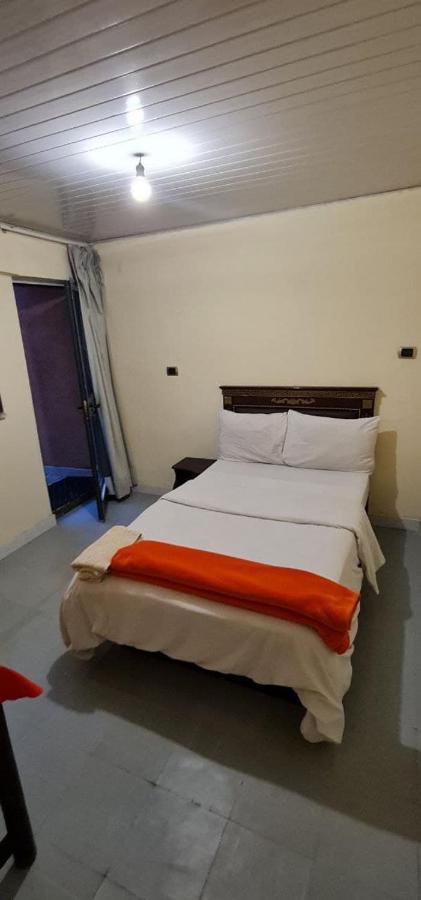 Lucy Guest House Addis Abeba Buitenkant foto
